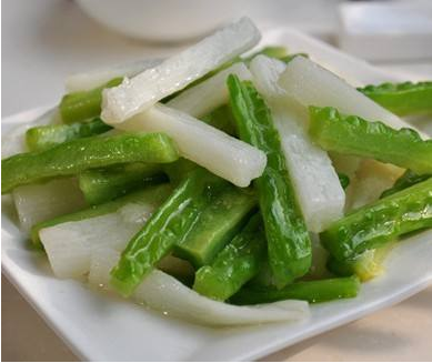 驚奇!除了美容護(hù)膚竟然還能食用,蘆薈食用方法和功效推薦給您